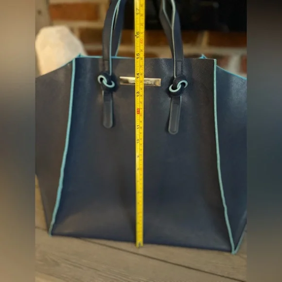 Vince Camuto Tote Bag XL - Picture 8 of 12